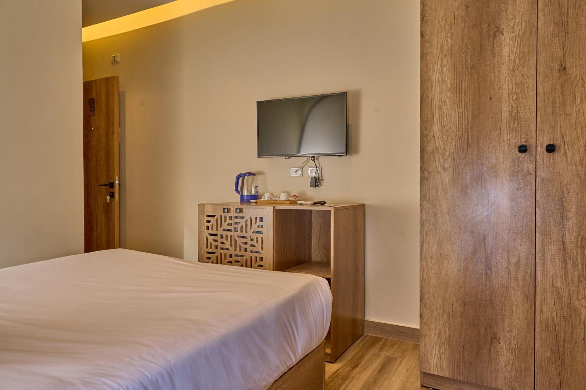 Lotus Inn Kafrat al Jabal Ngoại thất bức ảnh