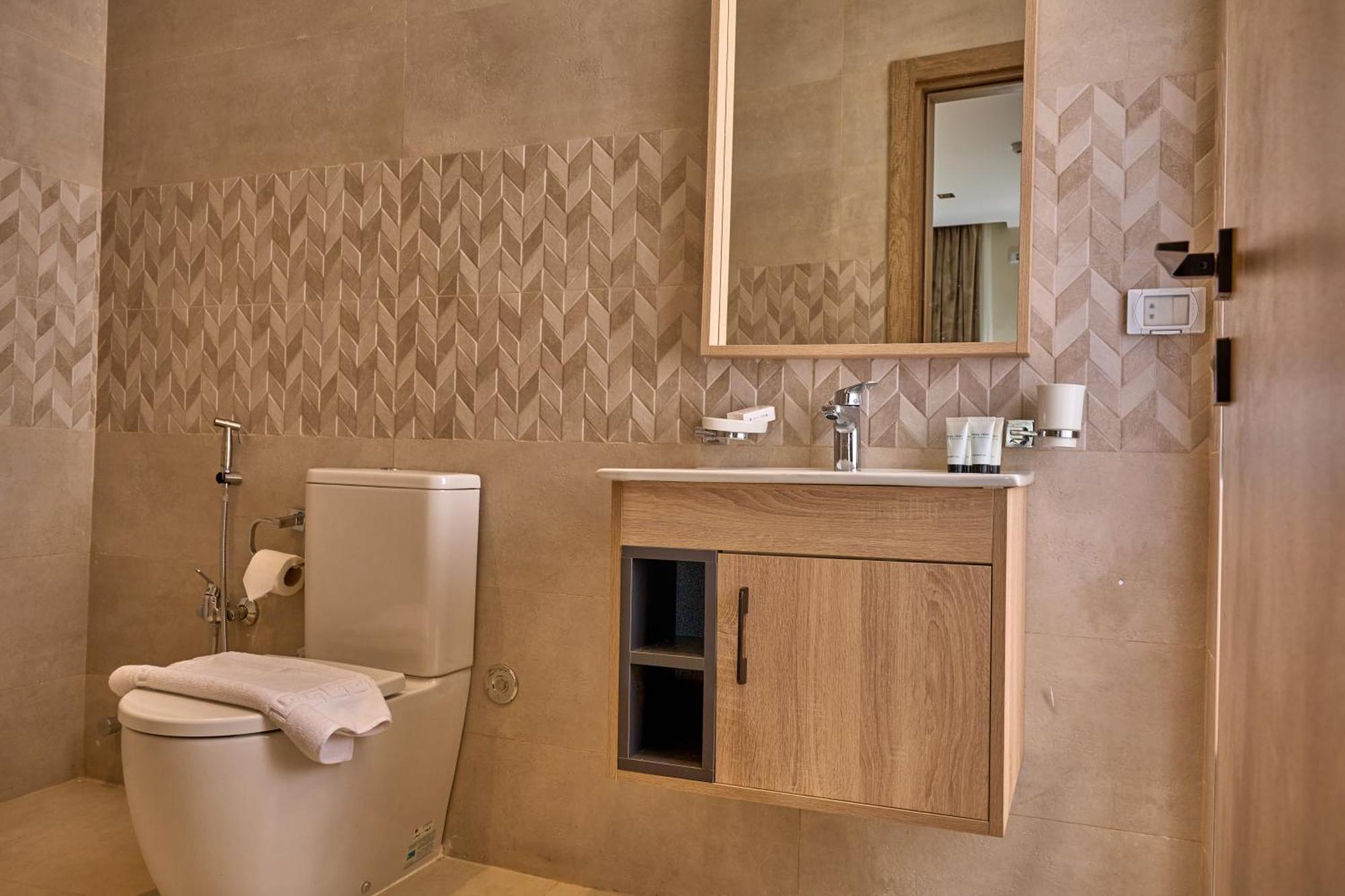 Lotus Inn Kafrat al Jabal Ngoại thất bức ảnh